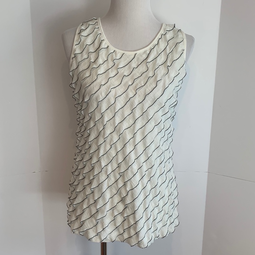 Janeric ruffle tank small